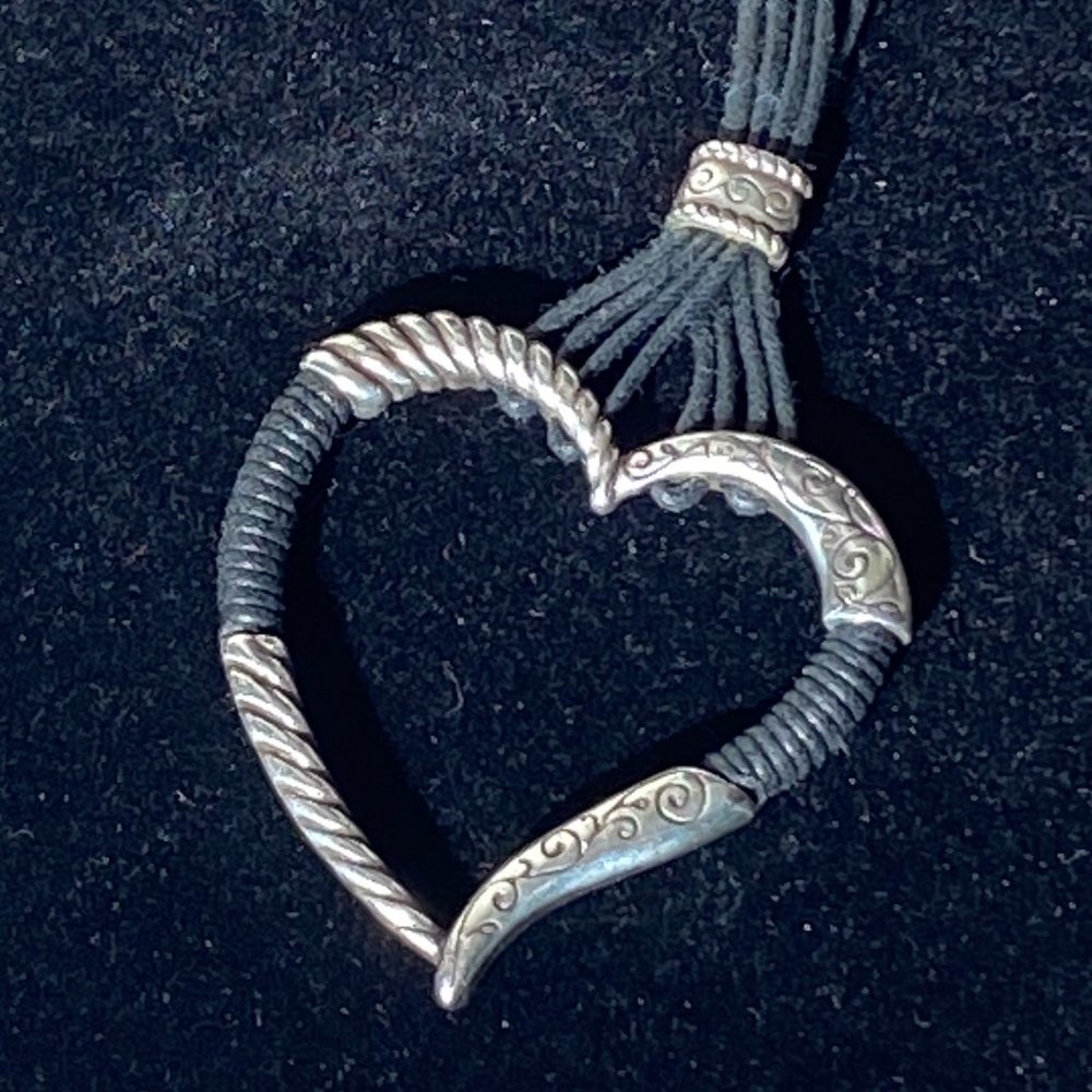 Brighton Heart Necklace 4-Strand Black Leather NWO Plus Brighton Pouch